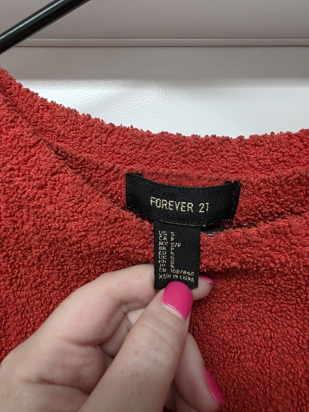 Forever 21 Red Cropped Crew Neck Sweater - Picture 3 of 4